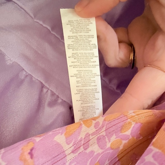 NASTY GAL Floral Puff Sleeve Chiffon V-Neck Romper—SZ. 4 zip back closure - Picture 6 of 6